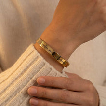 Personalized Handwriting Cuff Bracelet – Custom Signature Engraved Bracelet – Memorial Gift for Mom, Wife, Daughter